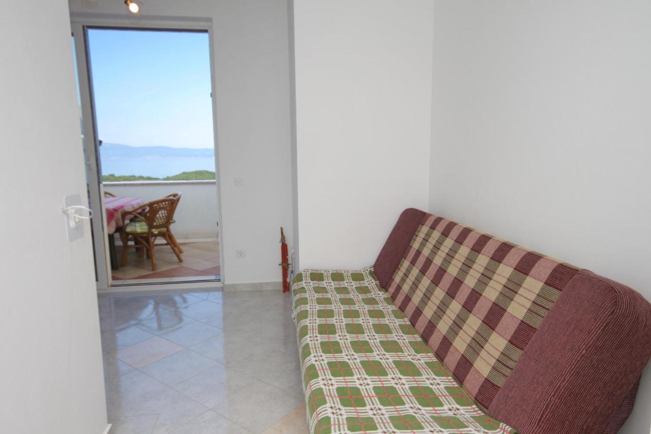 Apartments And Rooms With Parking Space Njivice, Krk - 5458 Екстер'єр фото