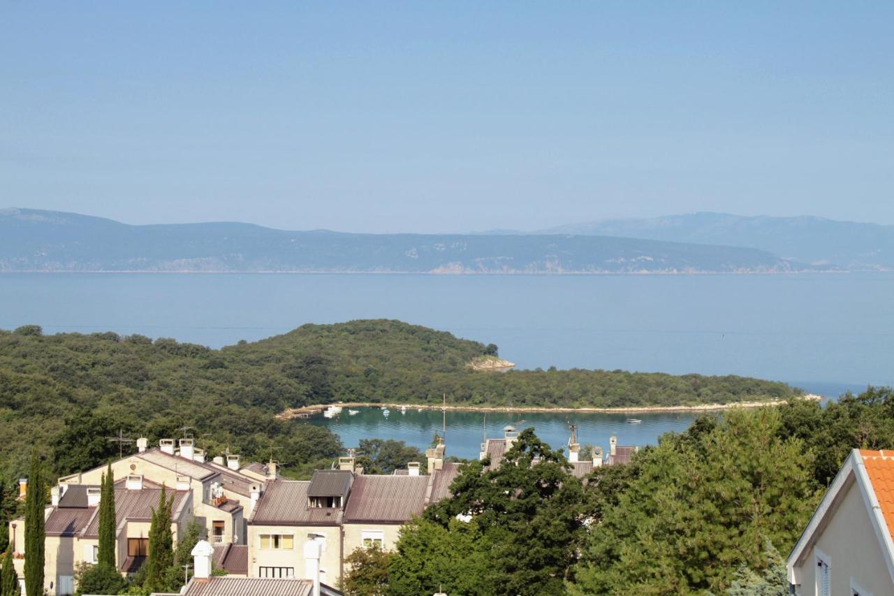 Apartments And Rooms With Parking Space Njivice, Krk - 5458 Екстер'єр фото